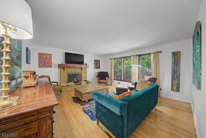 32 Cherryville Hollow Road Raritan NJ 08822