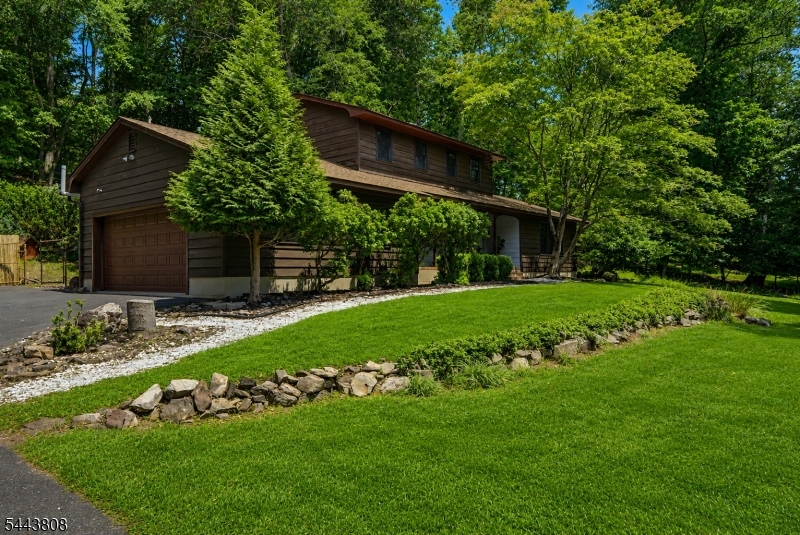 32 Cherryville Hollow Road Raritan NJ 08822