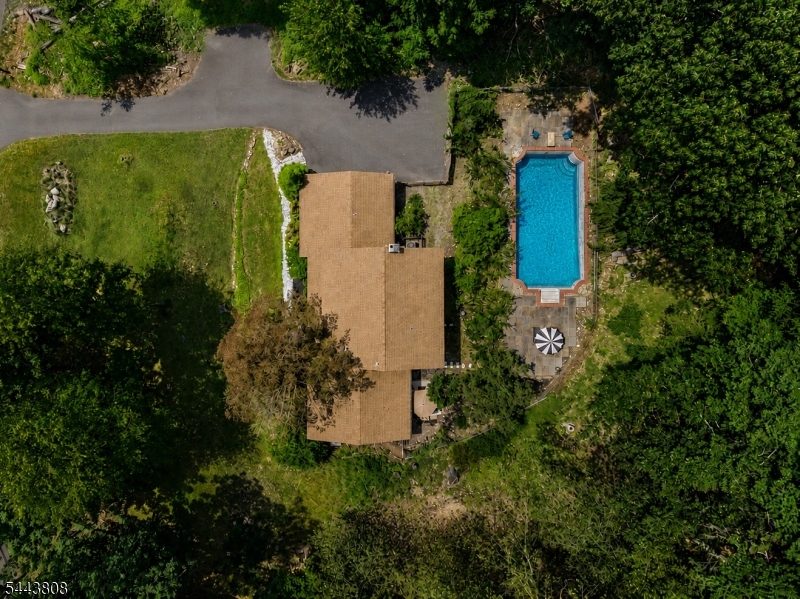 32 Cherryville Hollow Road Raritan NJ 08822