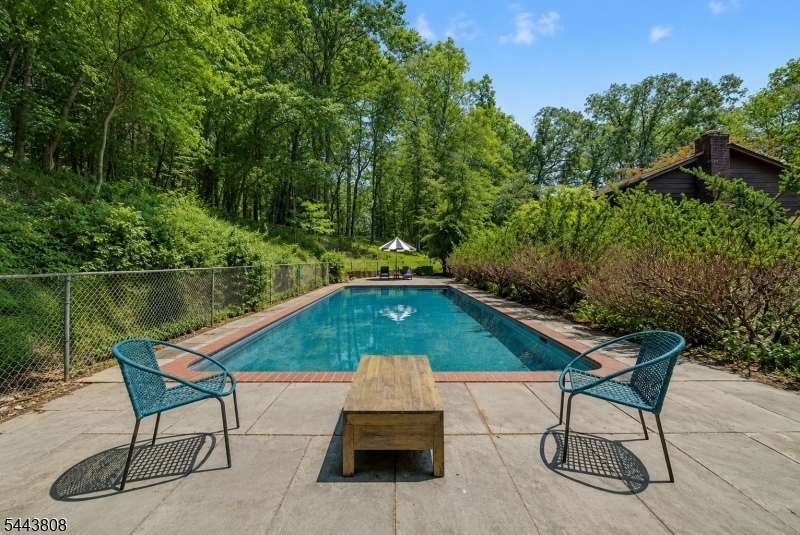 32 Cherryville Hollow Road Raritan NJ 08822