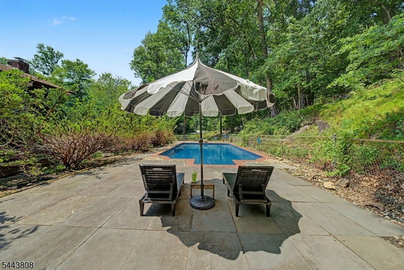 32 Cherryville Hollow Road Raritan NJ 08822