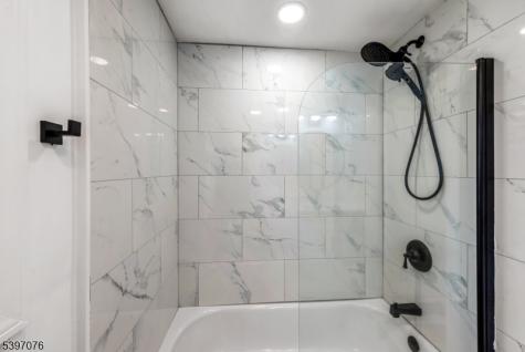 510 Halsted Street East Orange NJ 07018