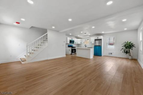 510 Halsted Street East Orange NJ 07018