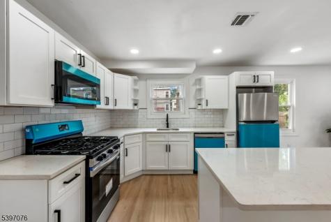 510 Halsted Street East Orange NJ 07018