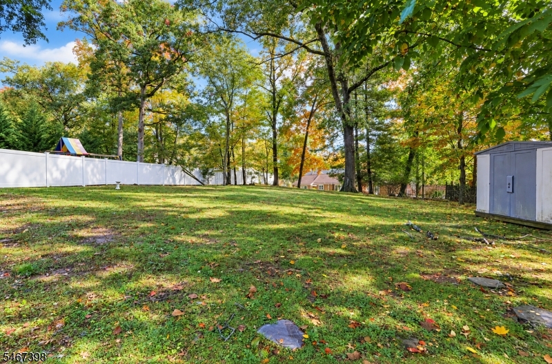24 Countryside Drive Livingston NJ 07039