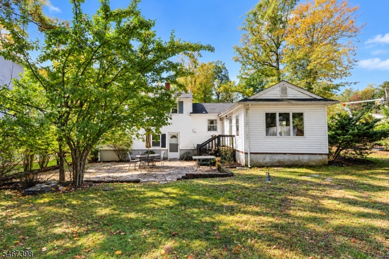 24 Countryside Drive Livingston NJ 07039