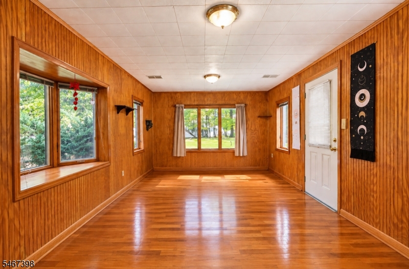 24 Countryside Drive Livingston NJ 07039