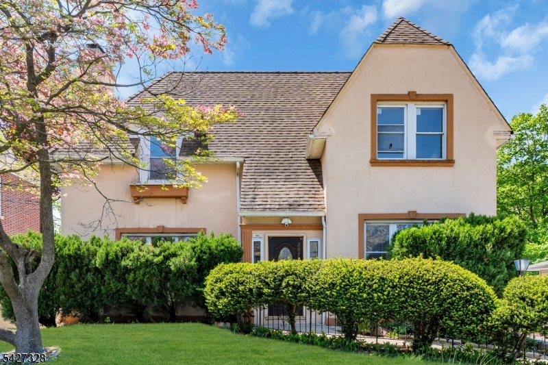 297 Hamilton Place Hackensack NJ 07601