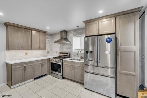 297 Hamilton Place Hackensack NJ 07601