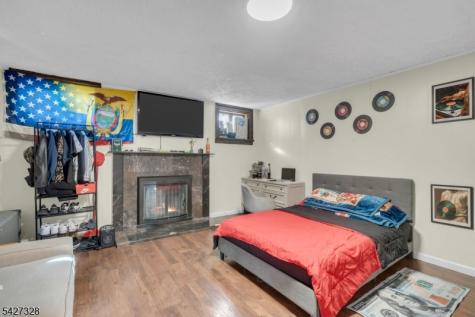 297 Hamilton Place Hackensack NJ 07601