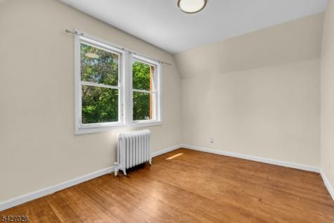 297 Hamilton Place Hackensack NJ 07601