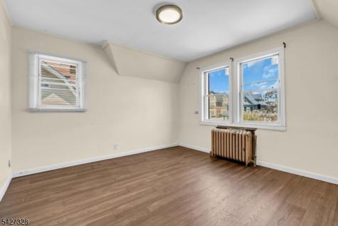 297 Hamilton Place Hackensack NJ 07601