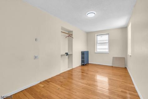 297 Hamilton Place Hackensack NJ 07601