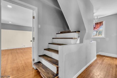 297 Hamilton Place Hackensack NJ 07601