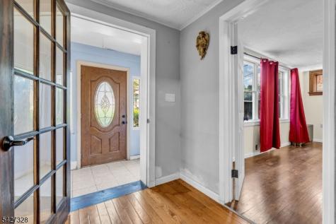297 Hamilton Place Hackensack NJ 07601