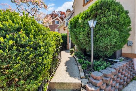 297 Hamilton Place Hackensack NJ 07601
