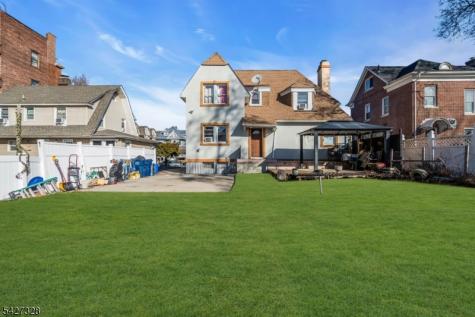297 Hamilton Place Hackensack NJ 07601