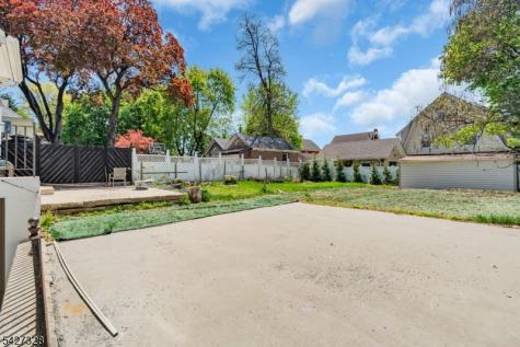 297 Hamilton Place Hackensack NJ 07601