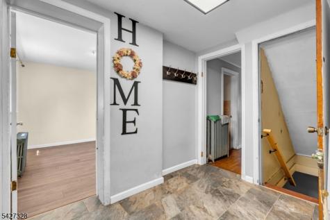 297 Hamilton Place Hackensack NJ 07601