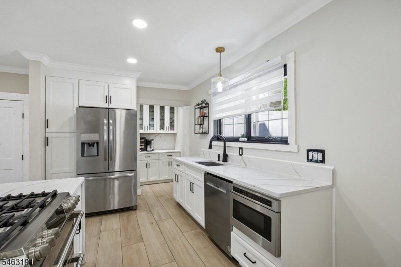 17 Weston Street Nutley NJ 07110