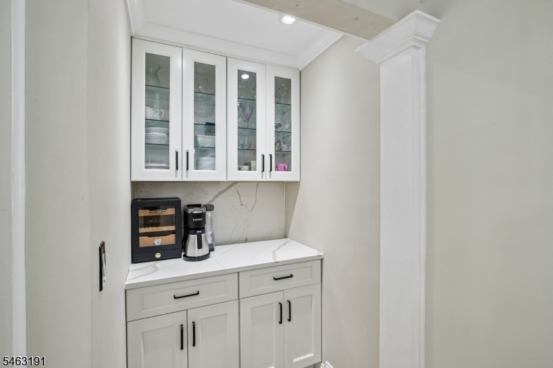 17 Weston Street Nutley NJ 07110