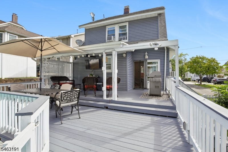 17 Weston Street Nutley NJ 07110
