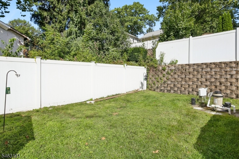 17 Weston Street Nutley NJ 07110
