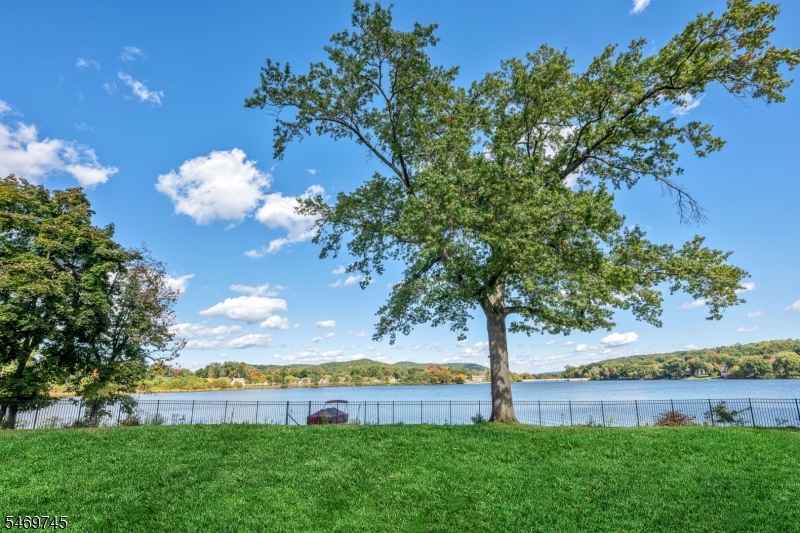 345 Pompton Avenue Pompton Lakes NJ 07442