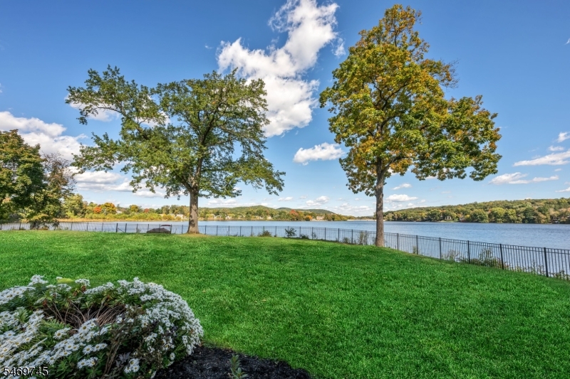 345 Pompton Avenue Pompton Lakes NJ 07442