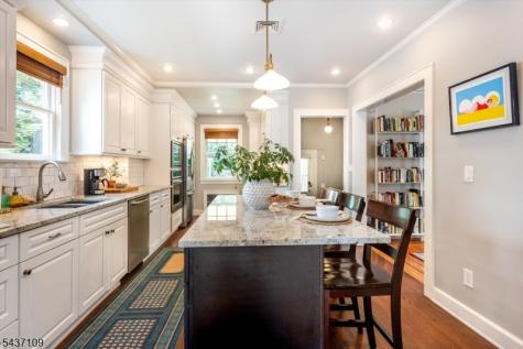 9 Amherst Court Maplewood NJ 07040