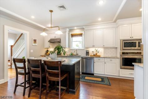 9 Amherst Court Maplewood NJ 07040