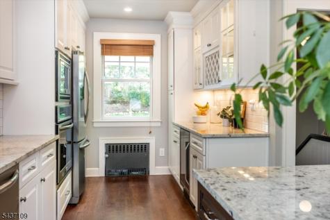 9 Amherst Court Maplewood NJ 07040