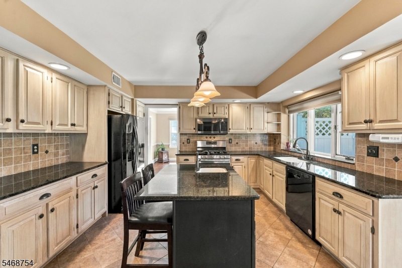 1 Bridle Lane Washington NJ 07882