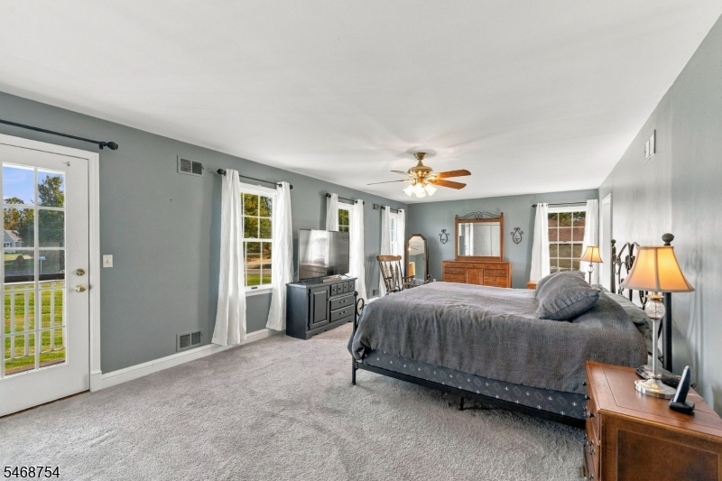 1 Bridle Lane Washington NJ 07882
