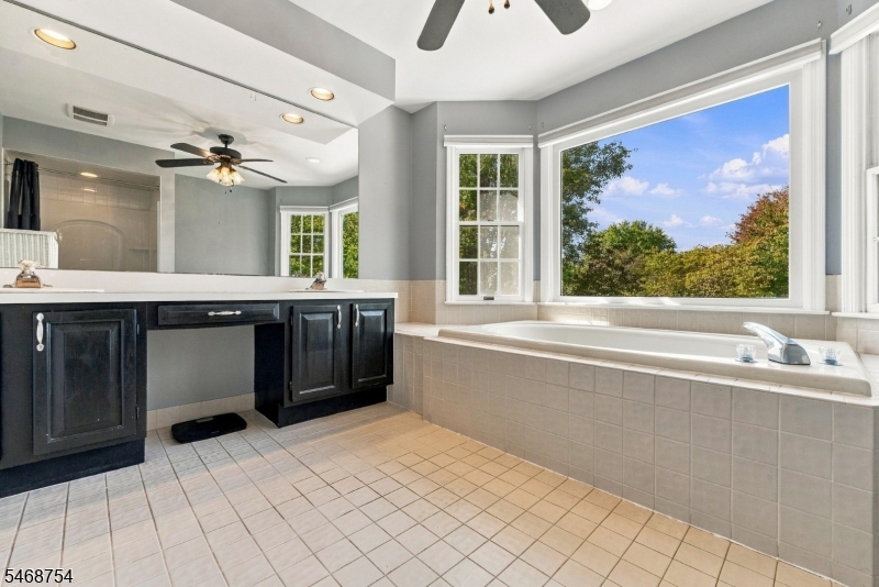1 Bridle Lane Washington NJ 07882