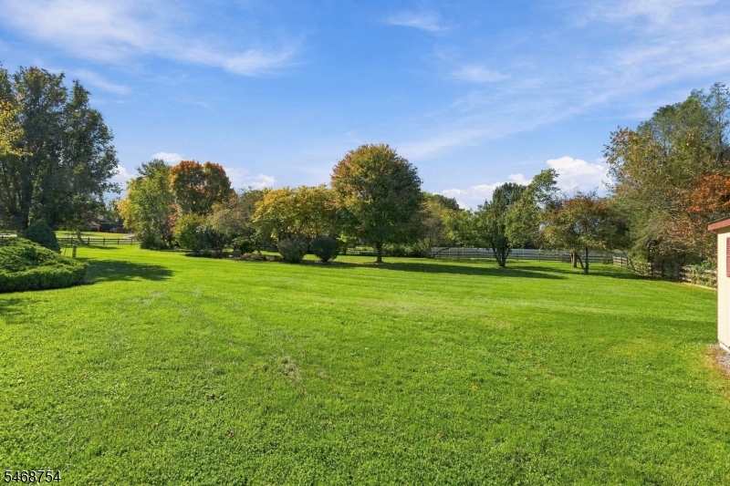 1 Bridle Lane Washington NJ 07882