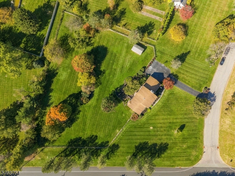 1 Bridle Lane Washington NJ 07882