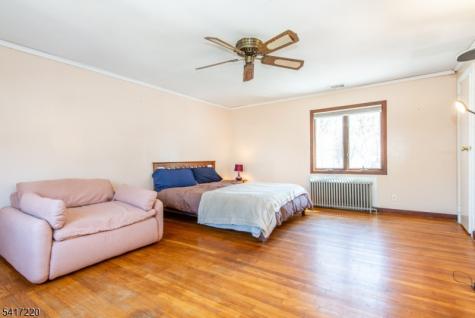 8 Stonehedge Lane Byram NJ 07821