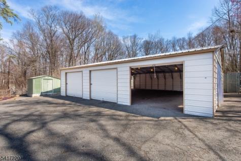 8 Stonehedge Lane Byram NJ 07821