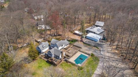 8 Stonehedge Lane Byram NJ 07821