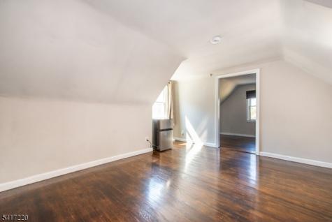 8 Stonehedge Lane Byram NJ 07821