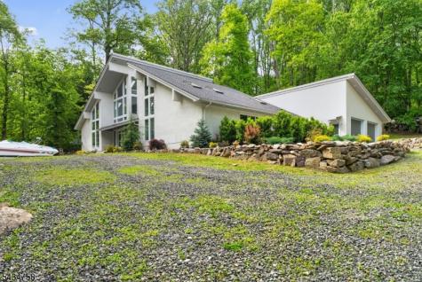9 North Star Drive Clinton NJ 08801