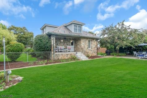 122 Aurora Street Lopatcong NJ 08865