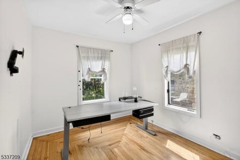 122 Aurora Street Lopatcong NJ 08865