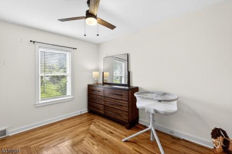 122 Aurora Street Lopatcong NJ 08865