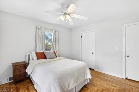122 Aurora Street Lopatcong NJ 08865