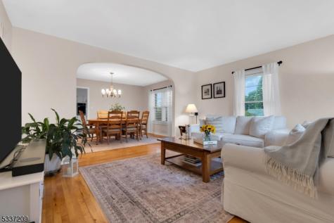 122 Aurora Street Lopatcong NJ 08865