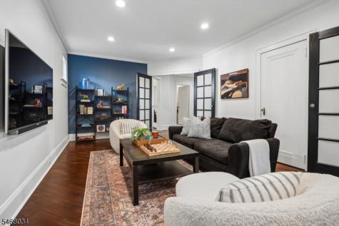 22 Undercliff Road Millburn NJ 07041