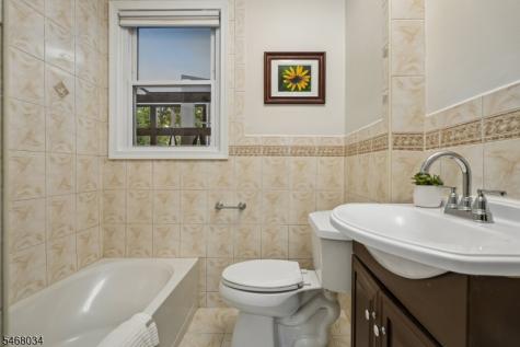 22 Undercliff Road Millburn NJ 07041