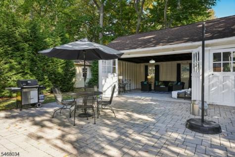 22 Undercliff Road Millburn NJ 07041